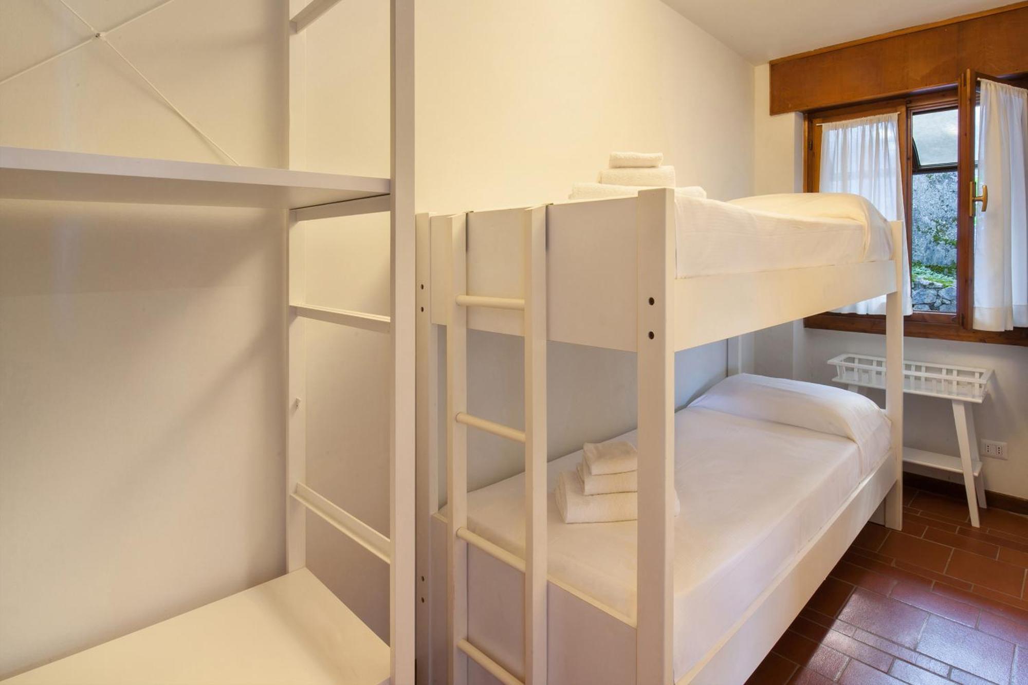 Watercolor Loft Apartment Torri Del Benaco Ngoại thất bức ảnh