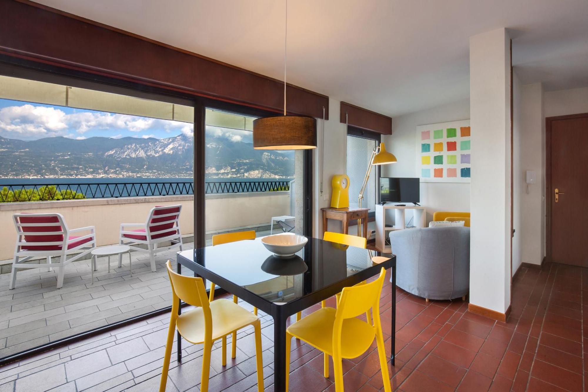 Watercolor Loft Apartment Torri Del Benaco Ngoại thất bức ảnh